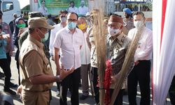 Sukses Ekspor Lidi Nipah dan Lada Putih, Babel Diapresiasi Menteri Koperasi dan UMKM