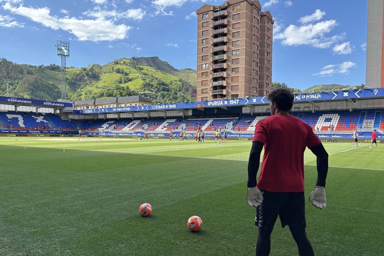 Indahnya Ipurua, Stadion Eibar yang 10 Kali Lebih Kecil dari GBK