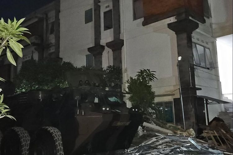 Viral Ranpur Parkir di Unud, Kodam IX/Udayana Sebut untuk Pengamanan VVIP