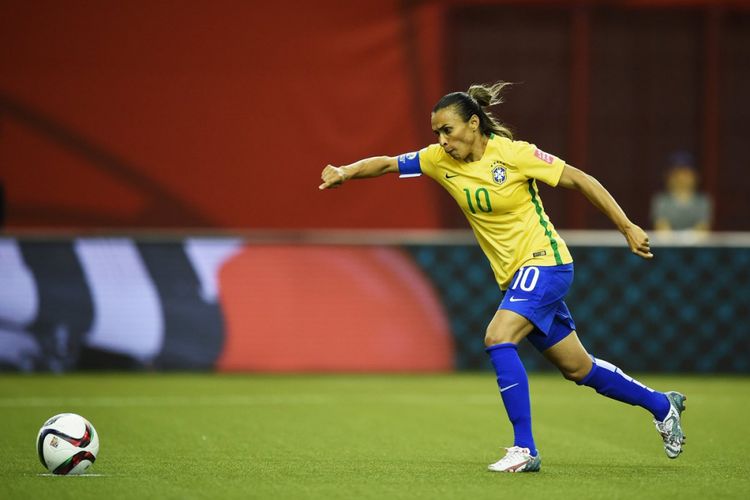 Pesepak bola wanita asal Brasil, Marta.