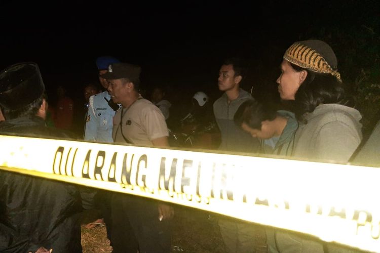Lokasi jatuhnya pesawat latih TNI AU di Hutan Pertapaan, Desa Nginggil, Kecamatan Kradenan, Kabupaten Blora