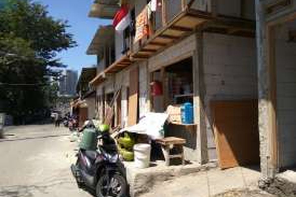 Rumah di Jalan Simprug Golf 2, RW 08, Grogol Selatan, Kebayoran Lama dibangun kembali dan mulai ditempati. 