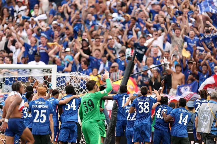 Chelsea mengamankan gelar juara Piala Dunia Antarklub 2025 berkat tiga gol di babak pertama yang dicetak oleh Cole Palmer (22?, 30?) dan Joao Pedro (43?). Laga puncak Piala Dunia Antarklub 2025 Chelsea vs PSG digelar di Stadion MetLife, New Jersey, pada Minggu (13/7/2025) waktu setempat atau Senin (14/7/2025) pukul 02.00 WIB.