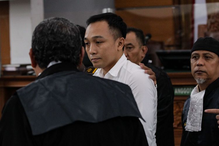 Jaksa Minta Hakim Tolak Eksepsi Ricky Rizal yang Minta Dibebaskan dari Dakwaan