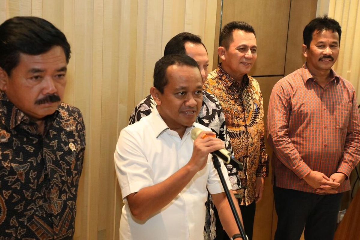 Menteri Investasi/BKPM, Bahlil Lahadalia kembali mengunjungi Batam, Kepulauan Riau (Kepri), Minggu (17/9/2023) siang tadi.