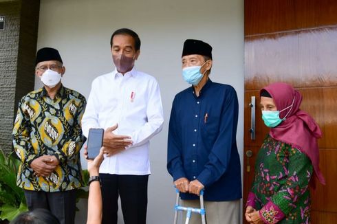 Presiden Jokowi Jenguk Buya Syafii Ma'arif di Sleman