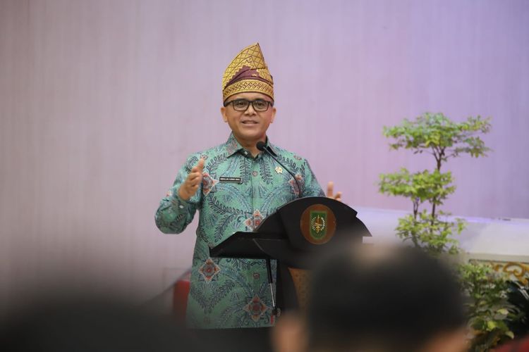 Menpan-RB Abdullah Azwar Anas saat berdiskusi bersama ASN Pemprov Riau, Kamis (7/9/2023).