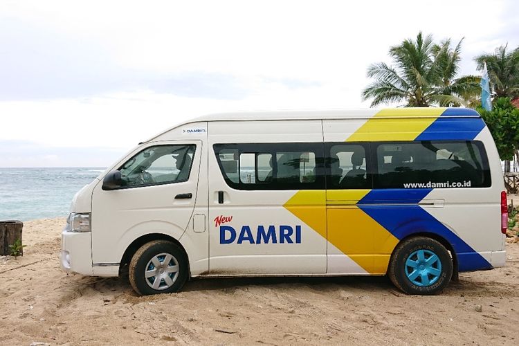 DAMRI ke Tanjung Lesung