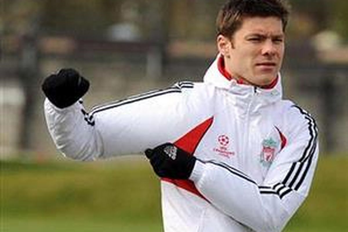 Xabi Alonso, terus menjadi buruan Real Madrid.