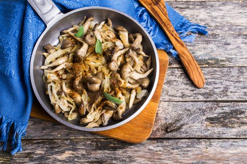 Resep Tumis Sosis Jamur Tiram, Ide Bekal Sekolah