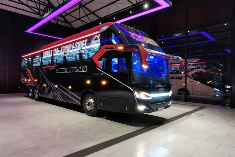 Bus AKAP baru PO Sudiro Tungga Jaya