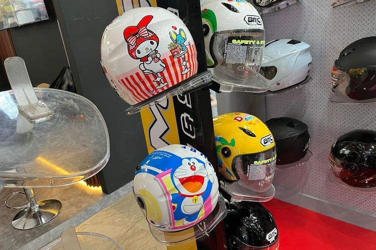 Booth helm KYT di GIIAS 2025