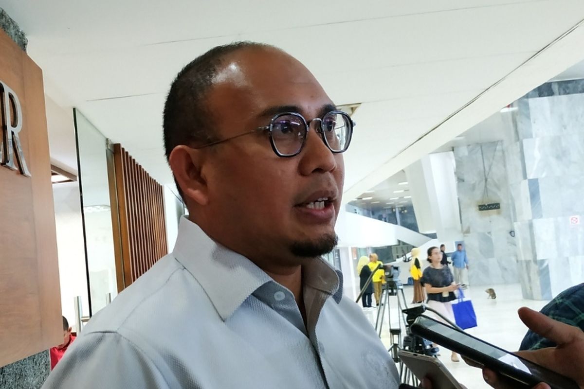 Anggota Komisi VI DPR Andre Rosiade di Kompleks Parlemen, Senayan, Jakarta, Rabu (4/12/2019). 
