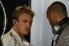 Rosberg Lebih Cepat dari Hamilton pada Latihan Kedua