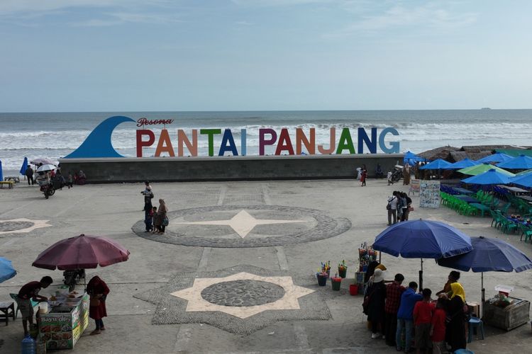 Ilustrasi Pantai Panjang di Bengkulu.