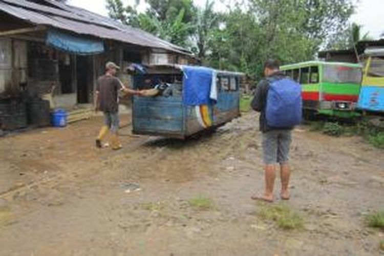 Kendaraan yang digunakan menuju Desa Lebong Tandai.