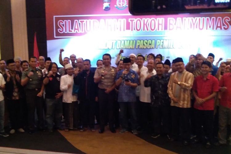 Berbagai elemen masyarakat menggelar deklarasi damai dalam acara Silaturahim Tokoh Banyumas di Purwokerto, Jawa Tengah, Sabtu (11/5/2019).