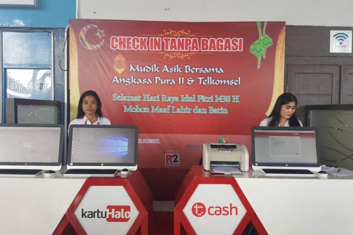 (Dokumentasi PT Angkasa Pura II) caption: Salah satu counter check in tanpa bagasi di Terminal 1 Bandara Soekarno-Hatta, Tangerang, Senin (19/6/2017) siang. Counter ini disiapkan untuk meminimalkan antrean pemudik di area check in dengan bagasi.