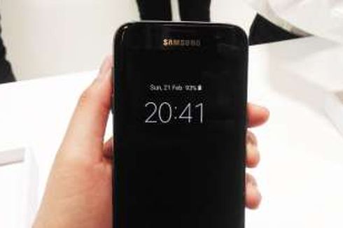 Layar Mati, Galaxy S7 Tetap Tampilkan Jam dan Kalender