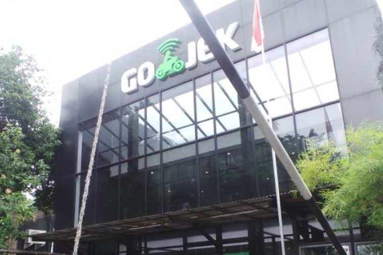 Kantor Pusat Go-jek di Kemang, Mampang Prapatan, Jakarta Selatan. Jumat (18/12/2015)