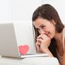 Kurang Pede Ngobrol Online di Aplikasi Kencan? Yuk, Simak Tipsnya!