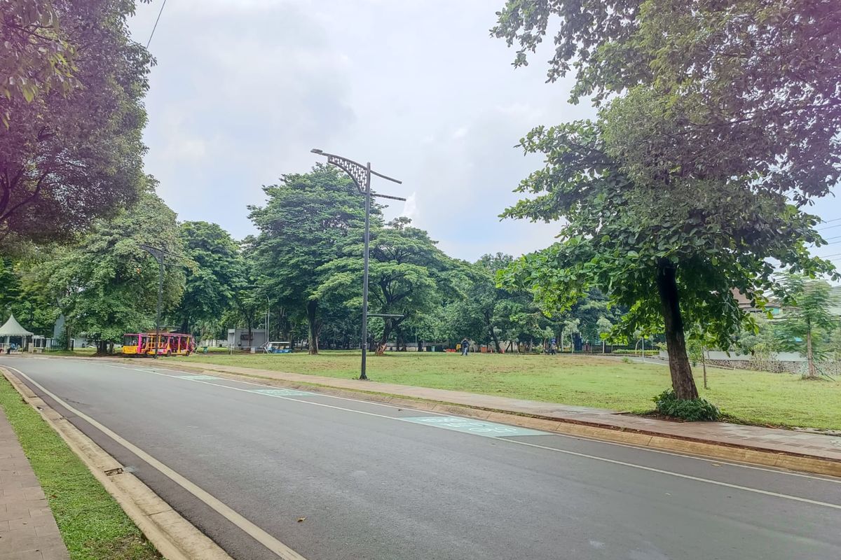 Taman Mini Indonesia Indah (TMII), Jakarta Timur, saat hari libur nasional Pemilu 2024, Rabu (14/2/2024).