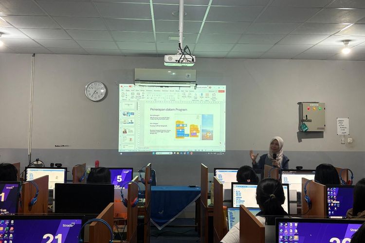 Siapkan Pembelajaran di Era Digital, Guru Strada Perdalam Koding dan AI