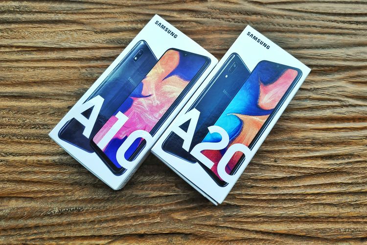 Samsung Galaxy A10 dan Galaxy A20.