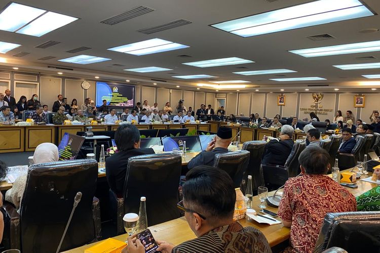 Komisi XIII Bakal Undang Musisi hingga LMKN, Petakan Masalah Royalti