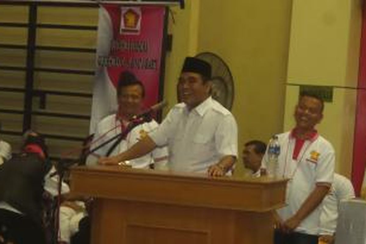 Sekretaris Jenderal Partai Gerindra Ahmad Muzani saat berpidato dalam rapat 750 kader Gerindra untuk menjaring calon gubernur di Pilkada DKI 2017, di GOR Senen, Jakarta Pusat (27/12/2015)