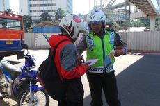 Ada Polisi Pun, Motor Masih Lolos Melintasi Jalan MH Thamrin 