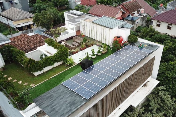 Pemasangan solar panel oleh Sunterra