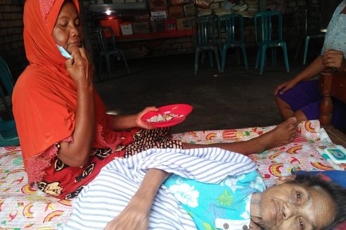 Tinggal Sendirian di Tengah Keterbatasan, Ayo Bantu Nenek Muntiah agar Hidup Lebih Baik