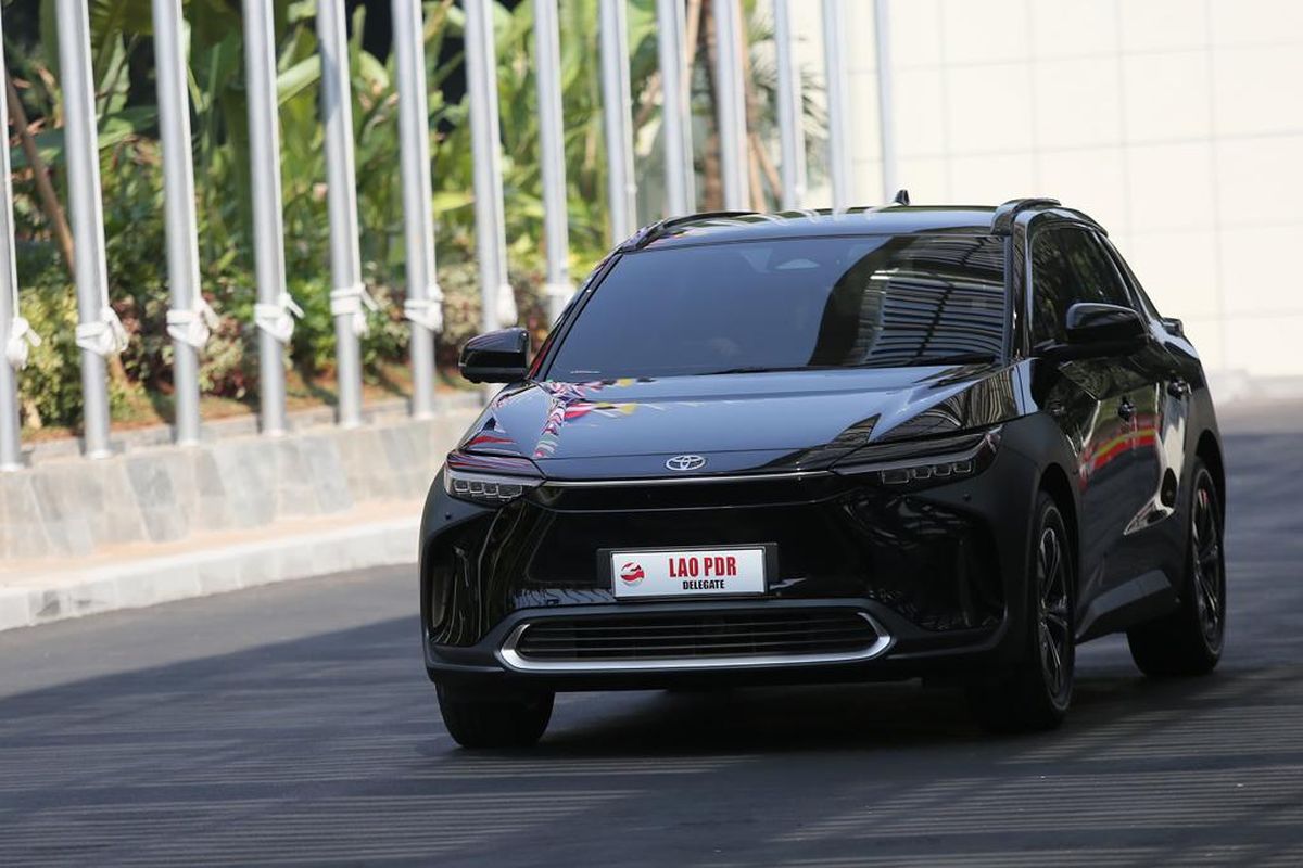 Toyota bZ4X kembali menjadi mobil kenegaraan pada KTT ASEAN 2023