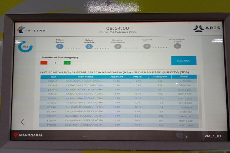 Kamu bisa pilih jadwal keberangkatan kereta api bandara dan juga pilih berapa banyak tiket yang ingin dibeli, Stasiun Manggarai, Senin (24/2/2020).