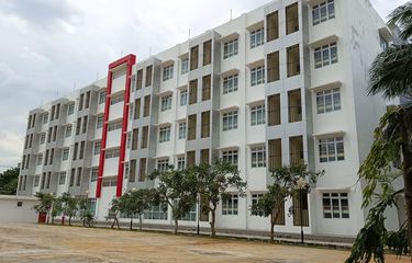 Qanday qilib joja uning eshagiga kiradi