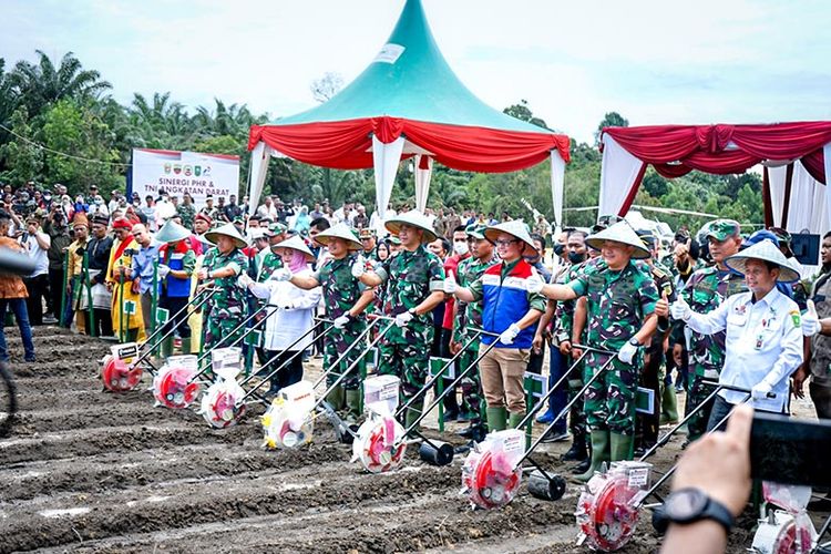 PHR dan TNI AD bersinergi dukung program ketahanan pangan nasional.