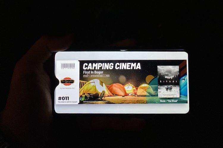 Camping Cinema di New Panjang Jiwo Resort, Kabupaten Bogor, Jawa Barat.