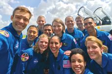 Saat NASA Mengira Astronot Wanita Perlu Dandan di Luar Angkasa…