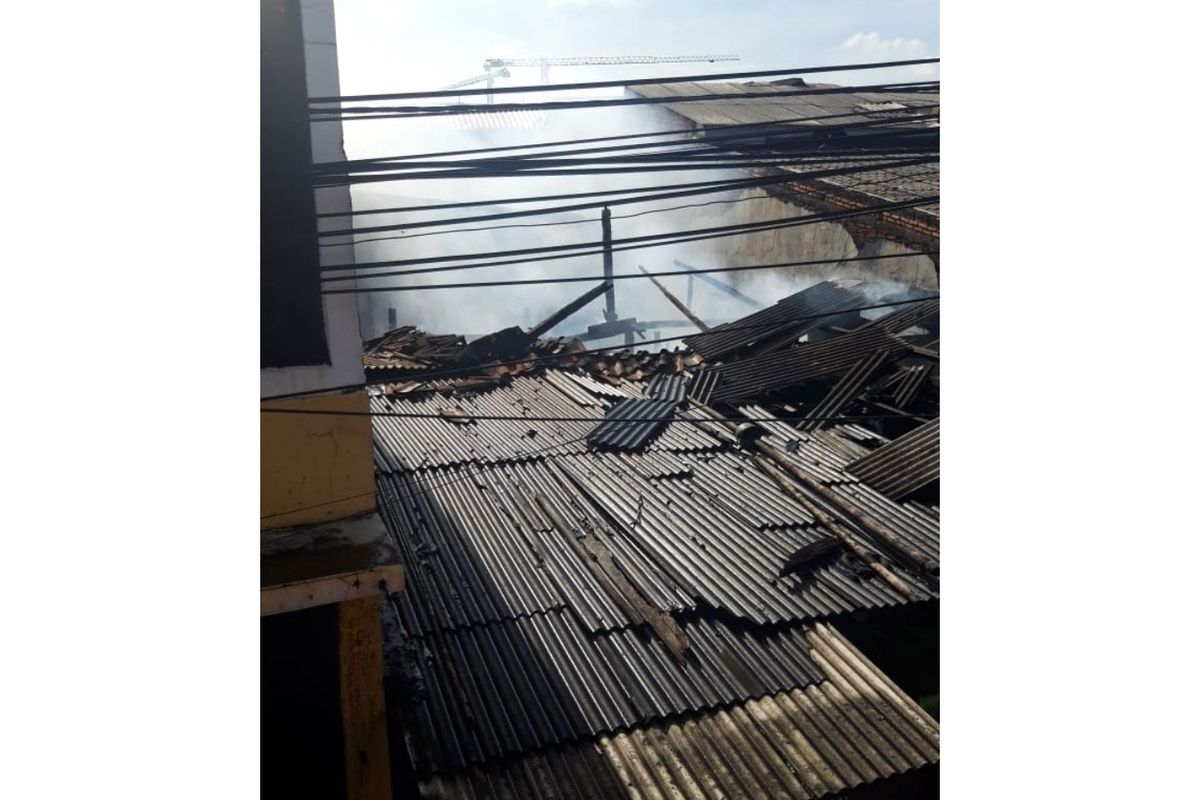 Tiga rumah tinggal petak di Jalan Kayu Tinggi, RW 06, Cakung, Jakarta Timur, ludes terbakar, Kamis (2/4/2020) pagi.