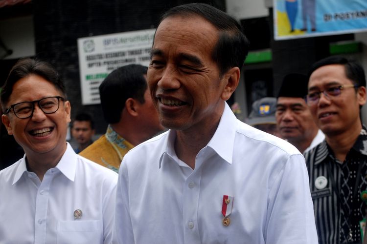 Momen Presiden RI Joko Widodo berkunjung ke Puskesmas Toroh I, Kabupaten Grobogan, Jawa Tengah, Selasa (23/1/2024) pagi sekitar pukul 09.20.