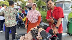 Kisah Buruh Tani di Ngawi Rawat Anak Disabilitas Berat, Terima Bansos ASPD Pemprov Jatim