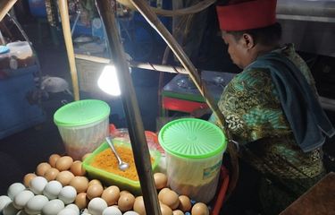 Cerita Syaiful Dagang Kerak Telor di Luar Jakarta Fair, Harus Bayar Uang  Sewa Tinggi meski Pendapatan Tak Menentu