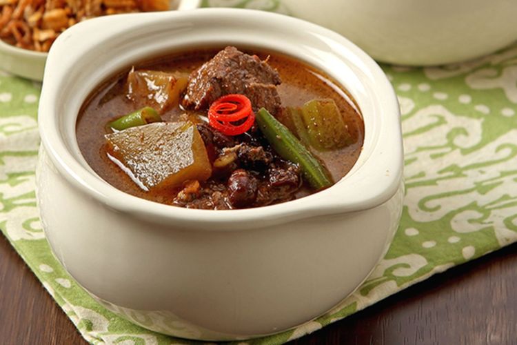 Resep Brongkos Sayur Sederhana, Kuah Gurih dan Berempah