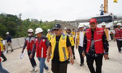 Menteri Basuki Minta Jajarannya Rampungkan Jalan Tol Cisumdawu pada Juni 2023