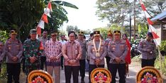 Bupati HST dan Kapolda Kalsel Resmikan 10 Unit Rumah dari Program Bedah Rumah di Batu Benawa