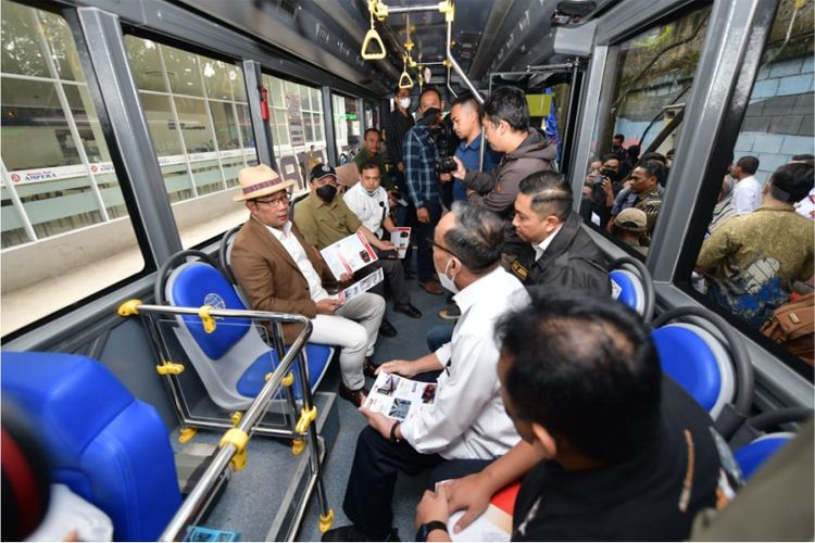 Bus listrik buatan INKA yang dioperasikan dengan skema BTS kini tersedia di Bandung.