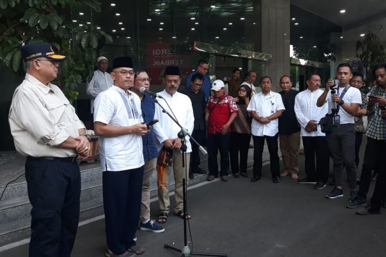 Wakil Sekretaris Jenderal Kementerian Perhubungan Djoko Sasono menggelar jumpa pers terkait kebakaran yang terjadi di Kantor Kementerian Perhubungan di Jalan Merdeka Barat yang terbakar pada Minggu (8/7/2018) dini hari.