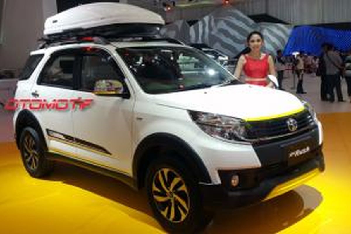 Toyota New Rush di GIIAS 2015.