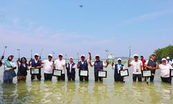Insan Astra Salurkan Donasi Rp 371 Juta dari Healthy Life Challenge ke Kampung Berseri Astra 